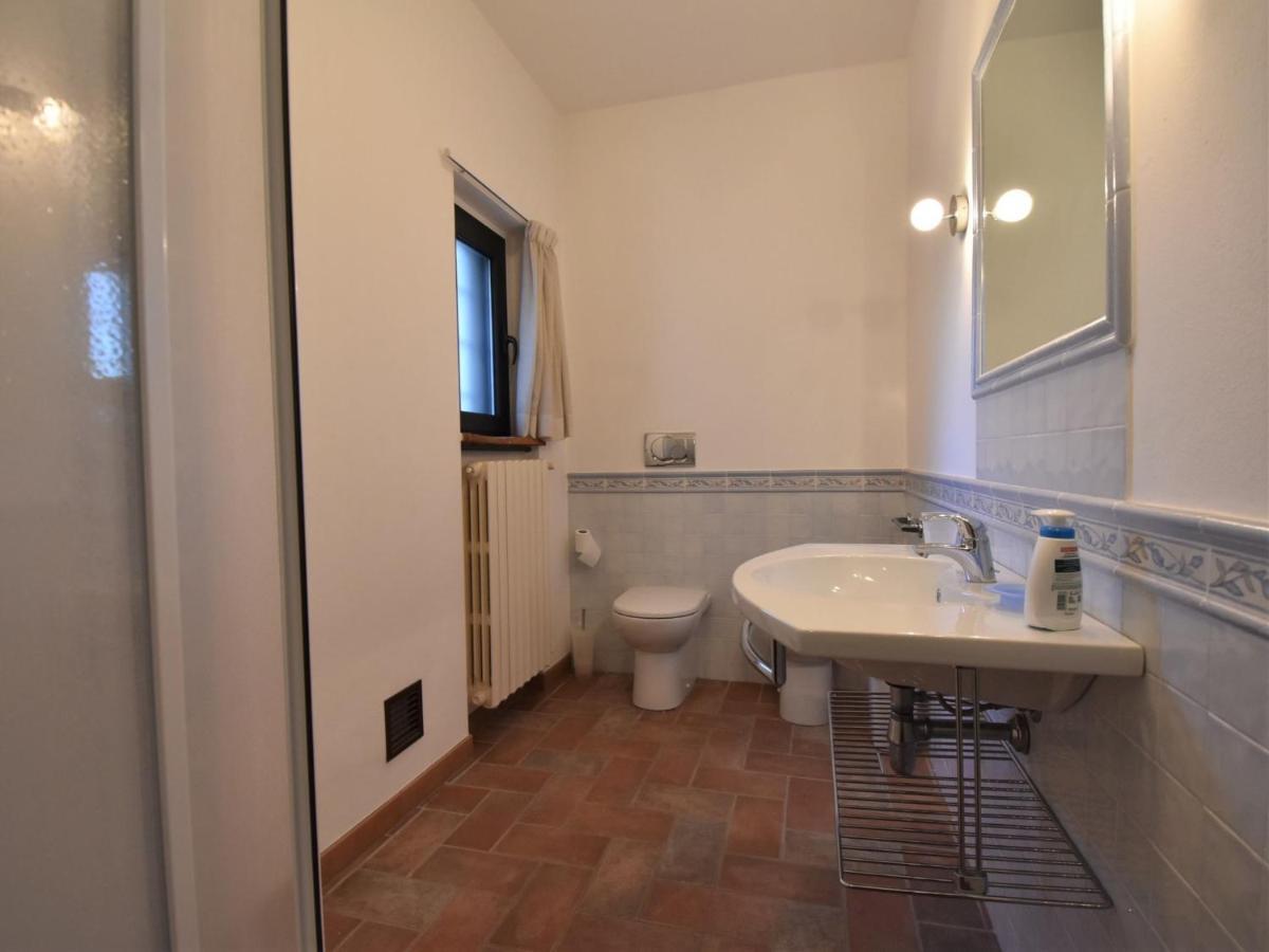 Apartment La Corte Bricca - Trilo B By Interhome Castana  Luaran gambar